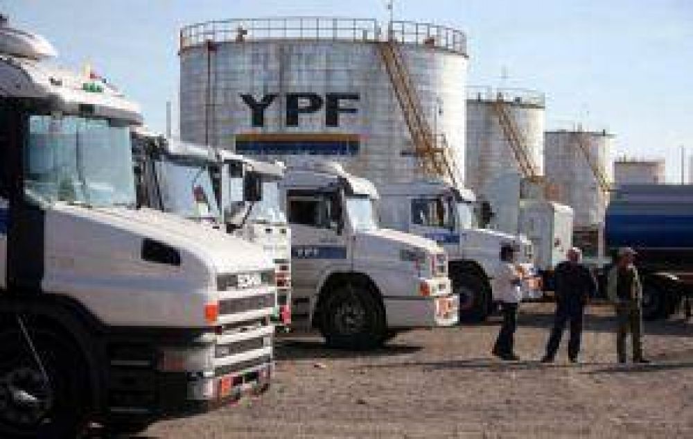 Protesta salarial deja a estaciones sin reservas