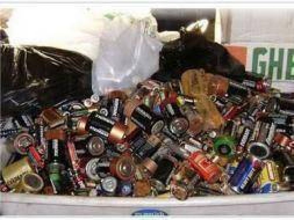 Escobar lanz� una Campa�a de reciclado de Pilas