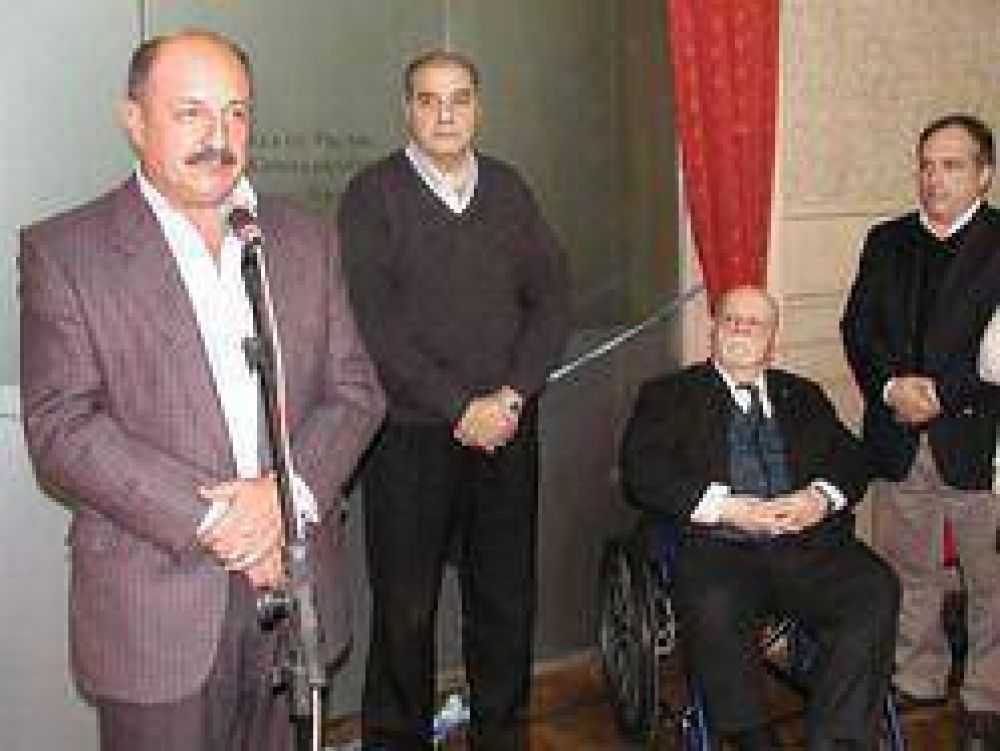 El Concejo Deliberante inaugur� su sala de prensa que lleva el nombre del periodista Ismael Garz�n 