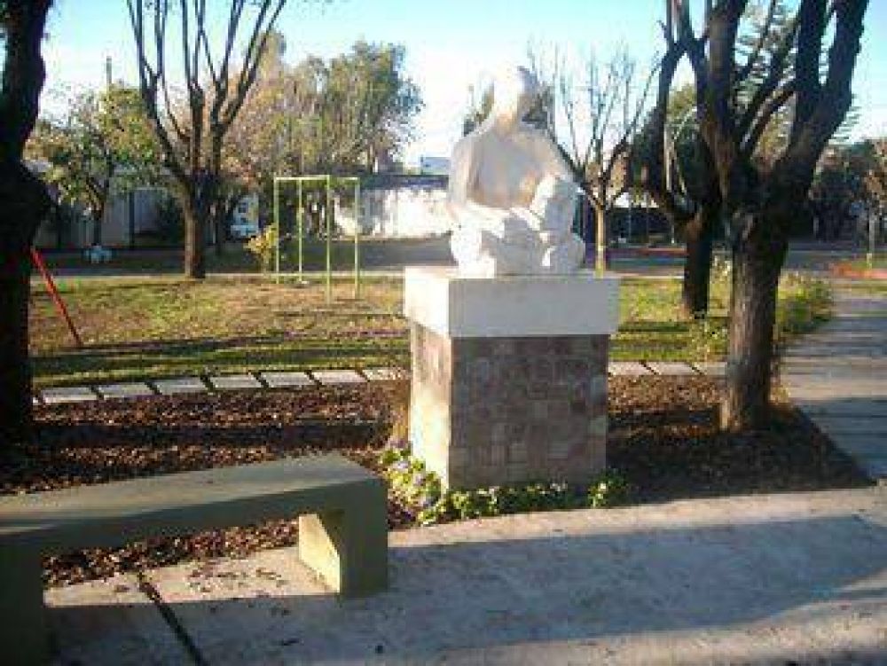 Se inauguraron las obras de la Plaza La Madre