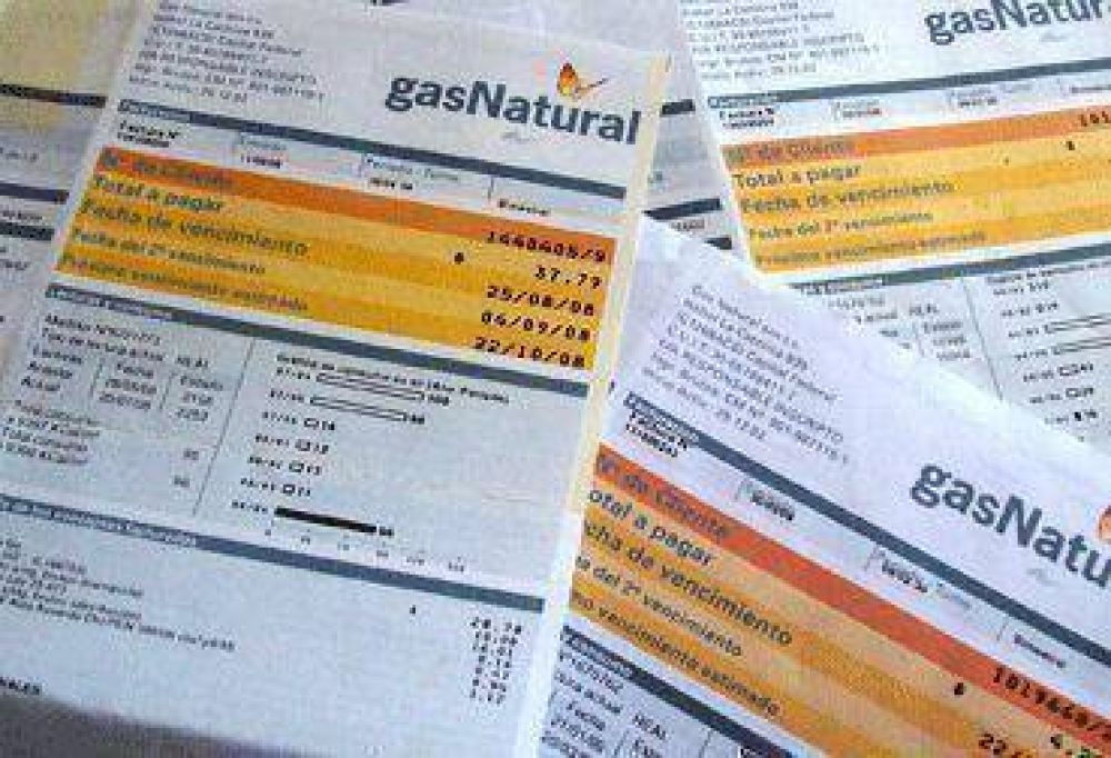 Instan a los usuarios de Gas a no pagar recargos