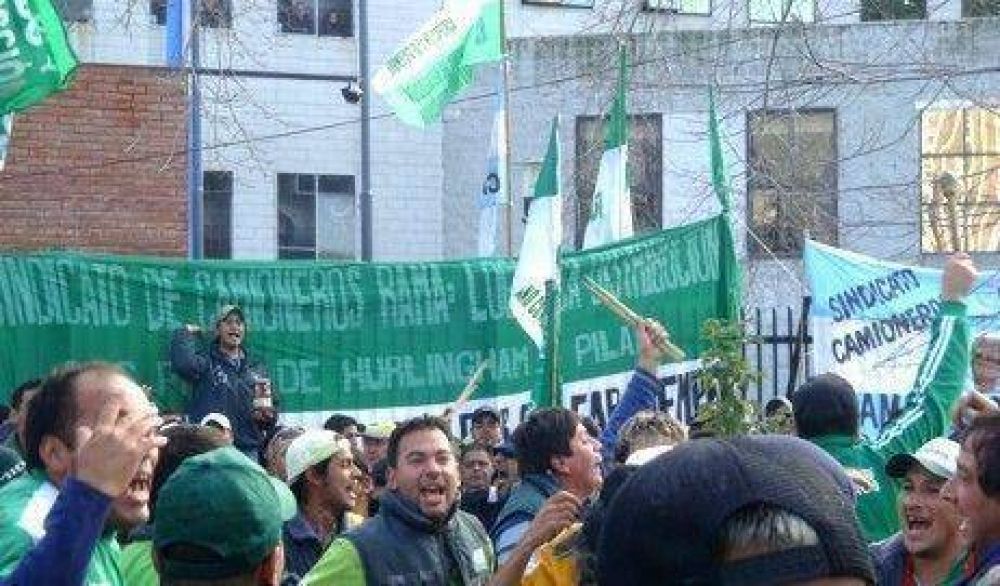 Recolecci�n: un negocio millonario bajo el ala de Moyano