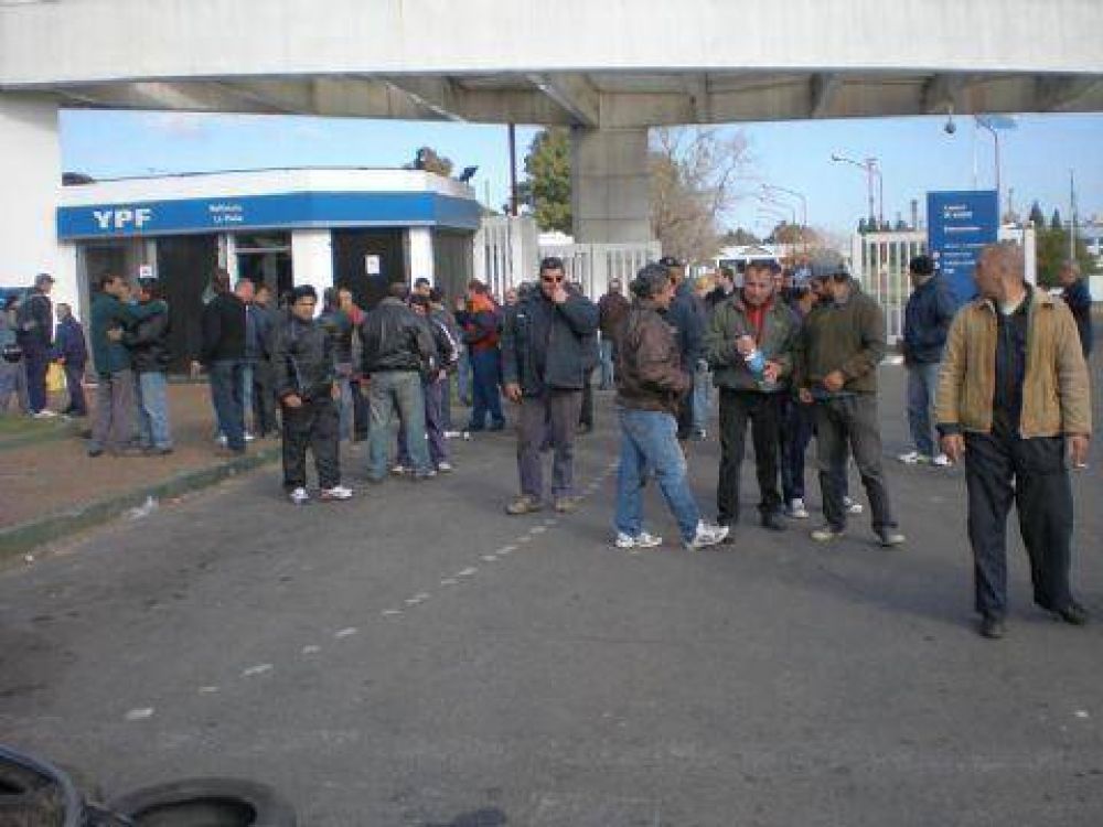 Conflicto salarial de los empleados de YPF Garaza: �Prevaleci� la cordura y la paciencia de los trabajadores�