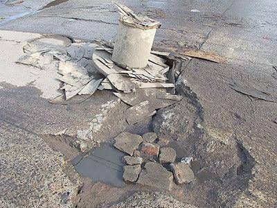RECLAMO | EN LOMAS DE ZAMORA Vecinos de Lomas reclaman el arreglo de una boca de tormenta