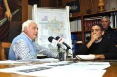 Trenque Lauquen  Barracchia anunci� la construcci�n de mil nuevas viviendas