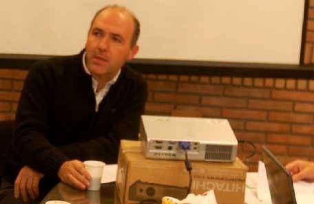 El Secretario de Medio Ambiente se mostr� sorprendido por el estudio del mercurio en el agua