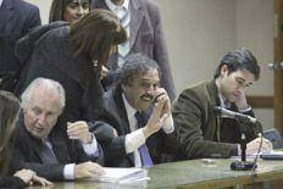 Cobos y Alfons�n se sacan chispas