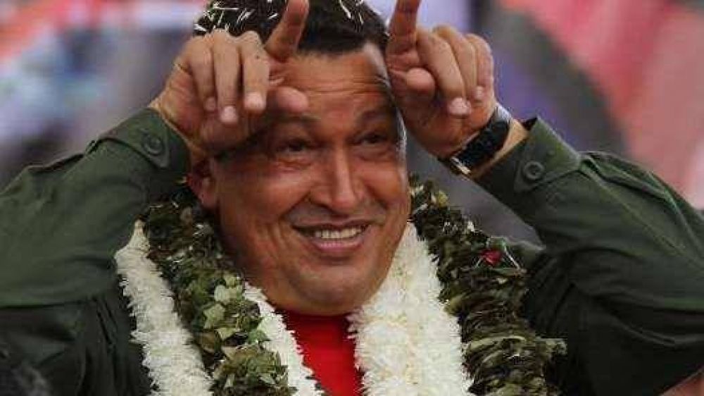 Lanzan cinco bombas molotov contra varios diarios de Venezuela