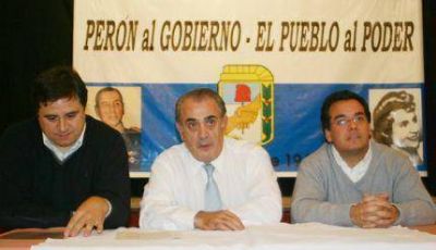 Homenajearon a Eduardo Cama�o y respaldaron al intentende Gustavo Pulti y al gobernador Daniel Scioli