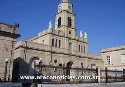 Domingo 13: Fiestas Patronales 
