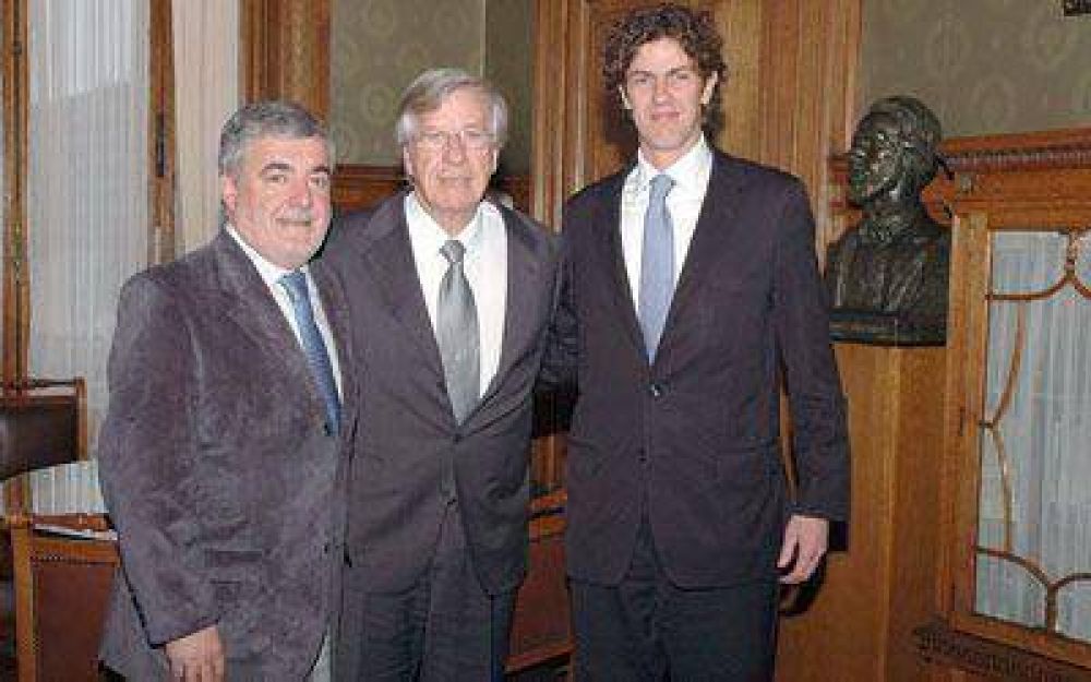 Das Neves, en Uruguay por la colocaci�n del fideicomiso