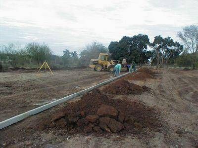 Van terminando el cord�n-cuneta