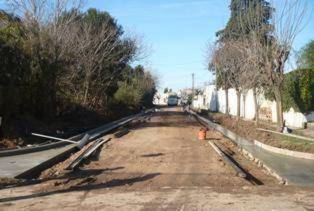 Comenz� la pavimentaci�n de 26 cuadras. 