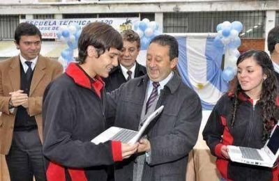 Celso Jaque dispar� contra Racconto: "Este no es un momento de oportunismo pol�tico�