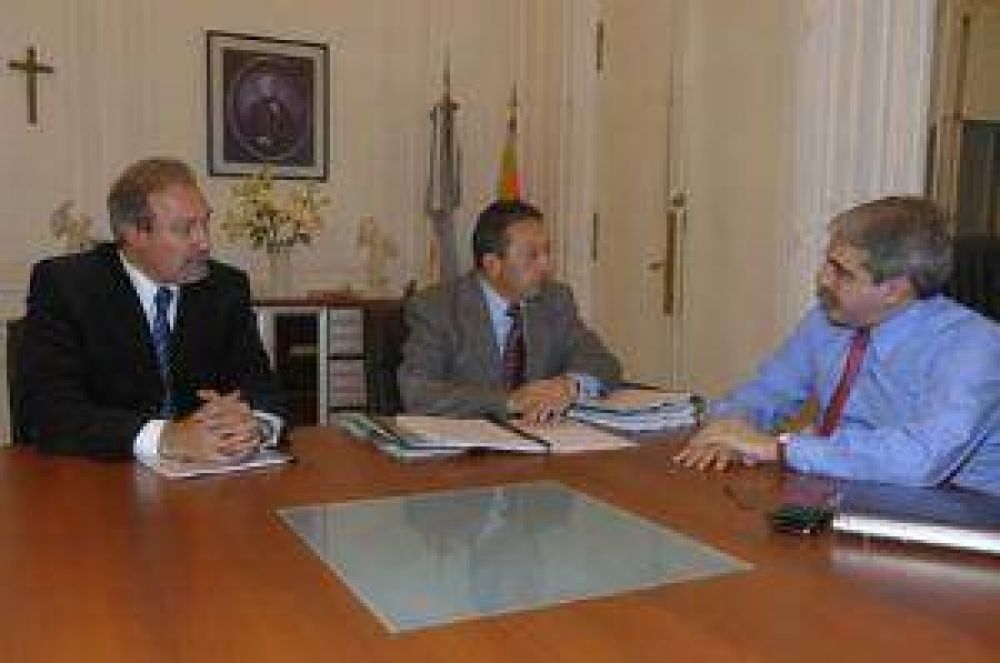 Jaque se reuni� con An�bal Fern�ndez por la promoci�n industrial