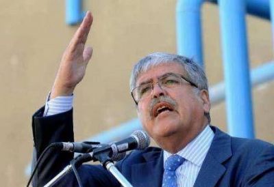 Piden que De Vido explique el desv�o de fondos de jubilados a Aerol�neas