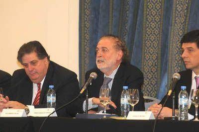 "Todav�a tenemos sue�os inconclusos", asegur� el doctor Gin�s Gonz�lez Garc�a