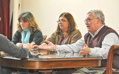 Buscan una soluci�n para el conflicto de tierras en Km 4