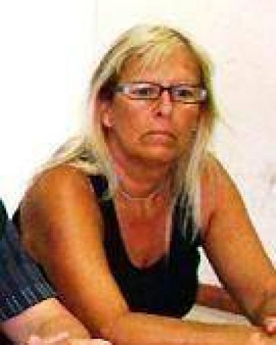 La concejal puntaltense le respondi� a Carignano: "Lo �nico que ley� fue el t�tulo"
