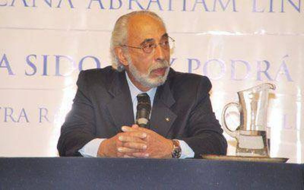 Kovadloff: �hay que restituirle credibilidad a la democracia�