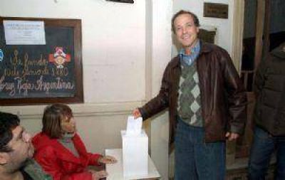 Los socialistas eligieron ser anti K