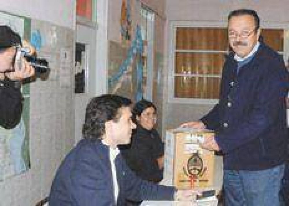 Pocos votos por Cobos