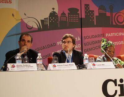 En Espa�a Lucas Ghi expuso sobre transparencia