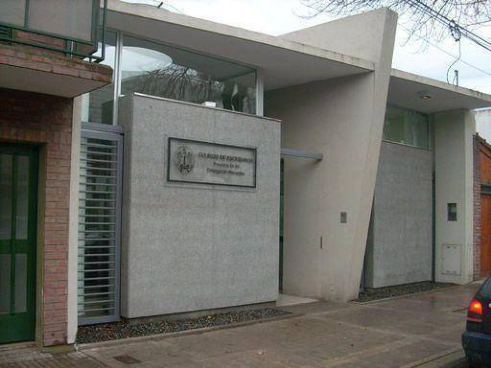 Los notarios van a elecciones e inauguran sede