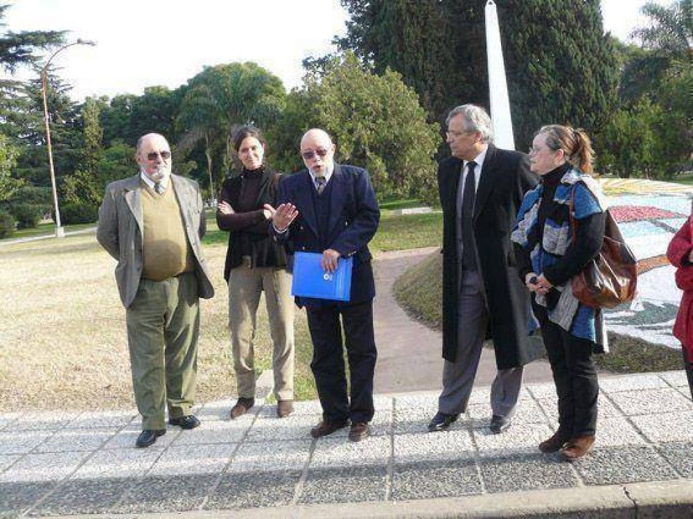 El cami�n �Rutas en Rojo� estuvo en la ciudad