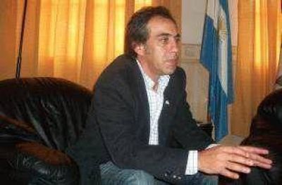 Sandro Guzm�n: la pol�tica y la persona