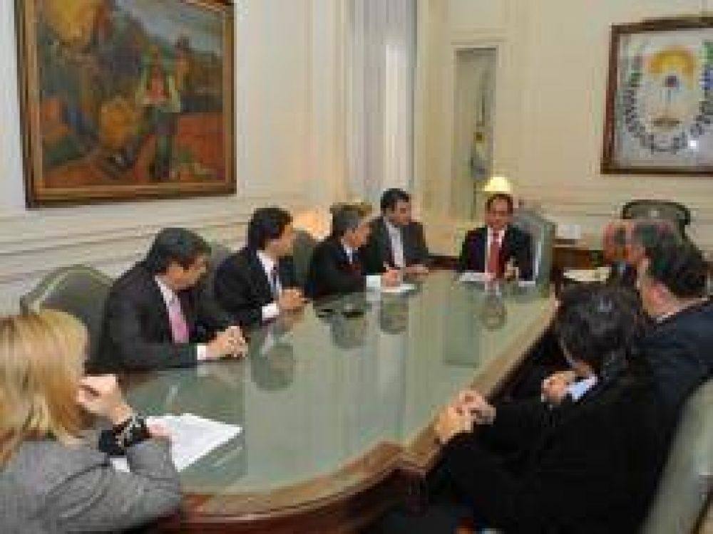 Baradero y cuatro municipios m�s recibieron fondos para construir viviendas