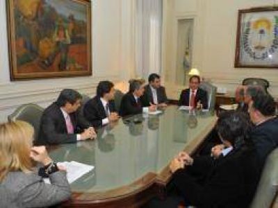 Baradero y cuatro municipios m�s recibieron fondos para construir viviendas