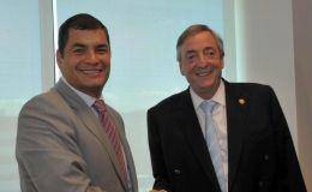 Kirchner y Correa se reunieron en Ecuador