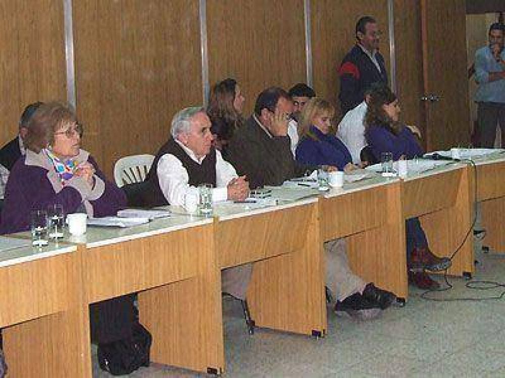 ECHEVERR�A | CONCEJO DELIBERANTE Aprobaron la ordenanza preparatoria para el aumento de tasas