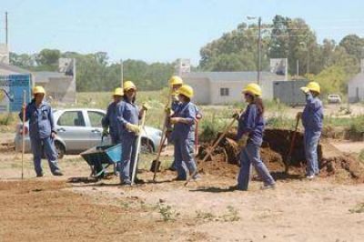 Cr�ticas al sistema de �Argentina Trabaja� Todos los miembros de cooperativas cobran, aunque no trabajen