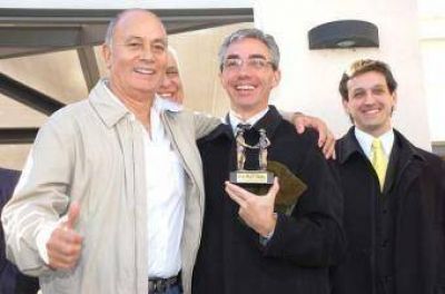 Ger�nimo Venegas se abraz� con Meoni y no descart� una alianza del PJ Federal con la Uni�n C�vica Radical y el socialismo