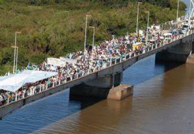 Asamble�stas est�n votando si levantan el corte de Gualeguaych�