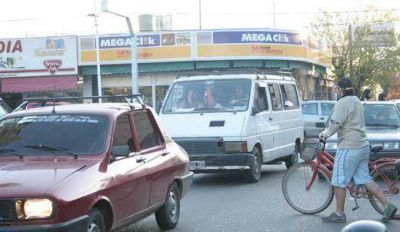 Idas y vueltas de un proyecto pol�mico  El Municipio quiere disponer de todos los fondos que surjan del estacionamiento medido