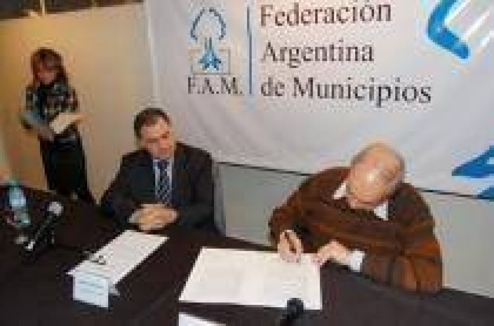 Florencio Varela Municipio y SADAIC se unen contra la pirater�a