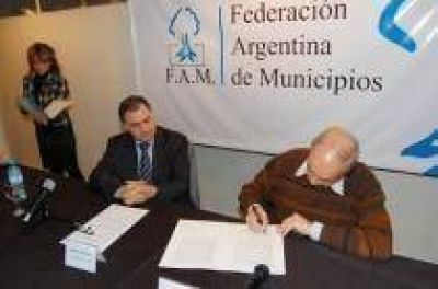 Florencio Varela Municipio y SADAIC se unen contra la pirater�a