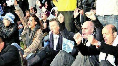 Los pol�ticos aprovechan el Mundial para ver si ganan puntos para 2011