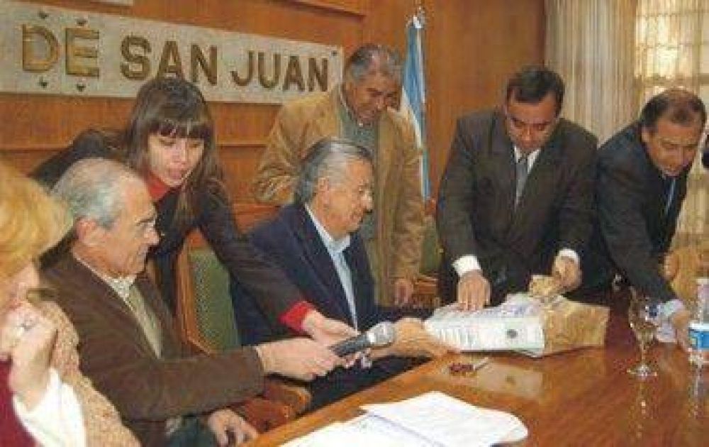 Licitaron la pavimentaci�n del segundo tramo Rodeo - Angualasto