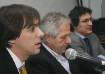 Exposici�n y debate sobre el juicio por jurados