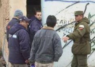 Detuvieron a 4 oficiales de la Aduana de Villa Regina
