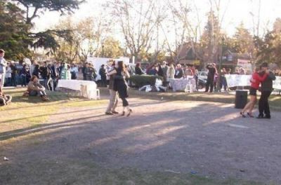 Exitoso Festival de Concientizaci�n por Laguna de Rocha en la Plaza de los Fundadores