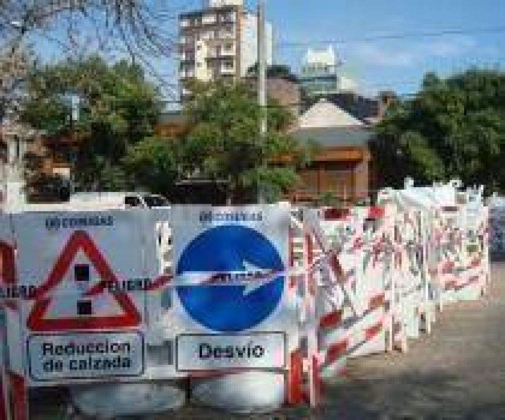 Aumentar� la presi�n en las ca�er�as Aseguran que en tres meses comenzar� el recambio de la red de agua de Quilmes Centro