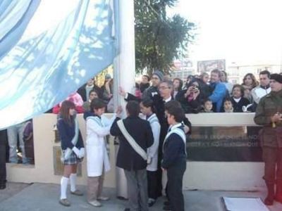 Se realiz� el acto por el d�a de la Bandera en Jun�n