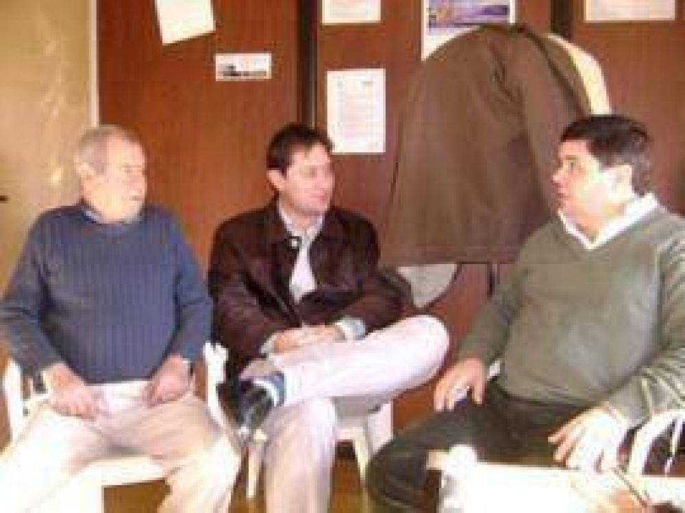 Lincoln Concejales Radicales de Lincoln recibieron al Diputado Zuccari
