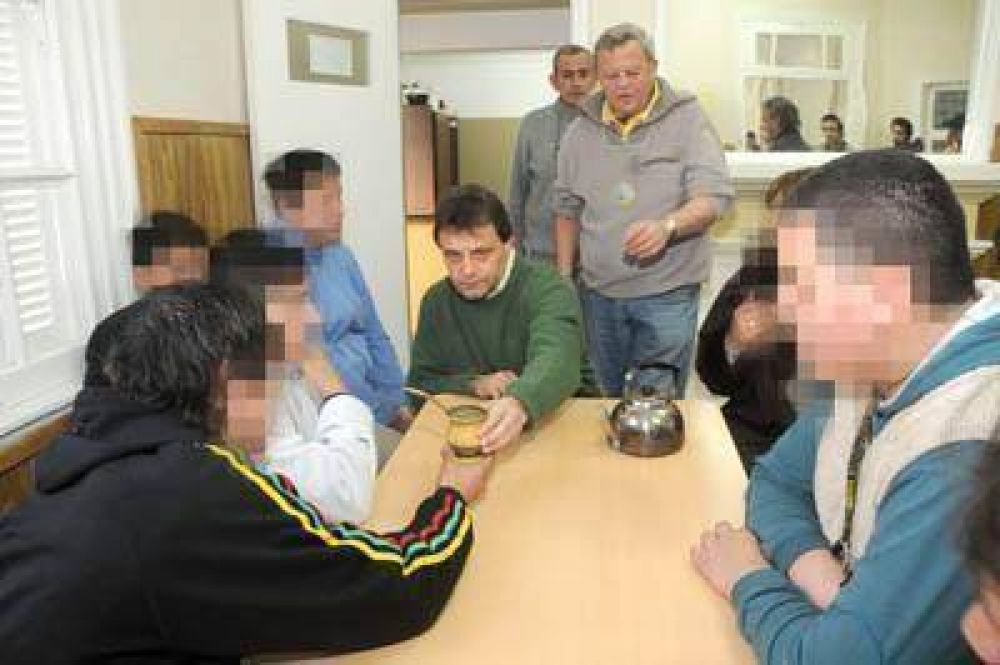 Pulti visit� la remozada "Casa de los Amigos"