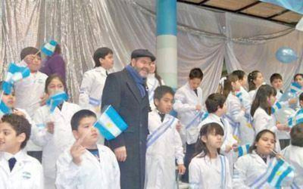 Pico Truncado tambi�n honr� la memoria de Manuel Belgrano